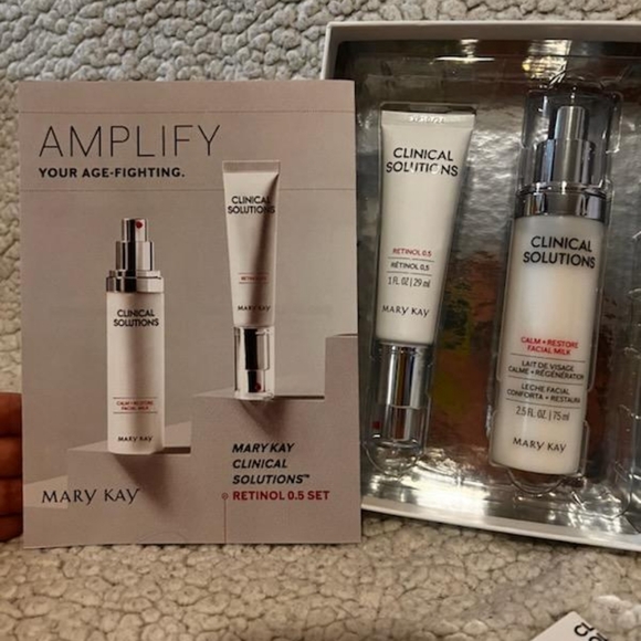 Clinical solutions retinol Mary Kay - Picture 3 of 3
